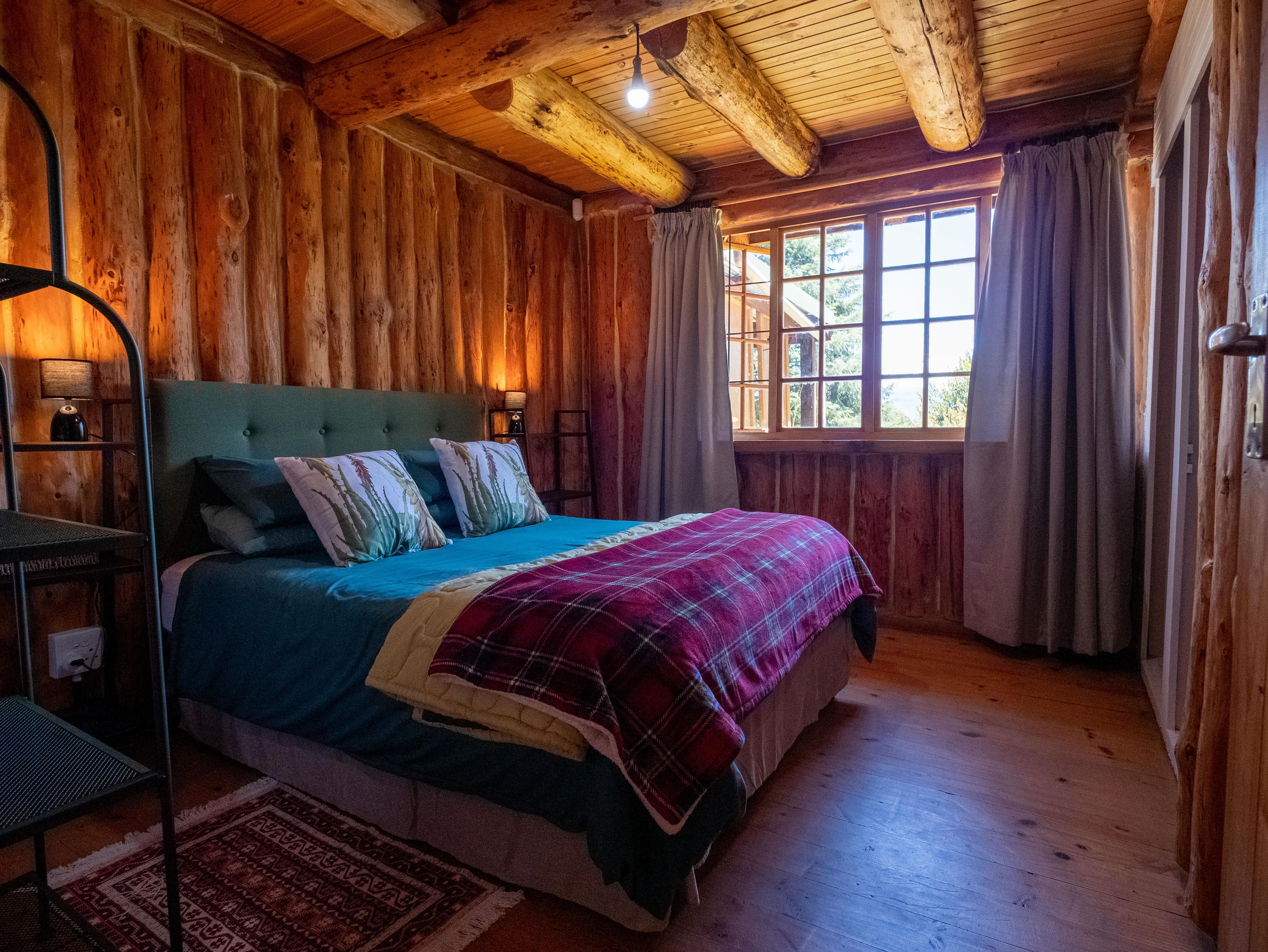 Second bedroom detail